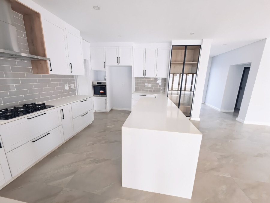 5 Bedroom Property for Sale in Sandown Western Cape